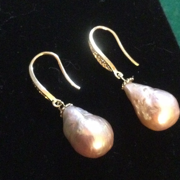 Exquisite Genuine Pinkish Lavender Baroque Pearl Earrings - Picture 9 of 9